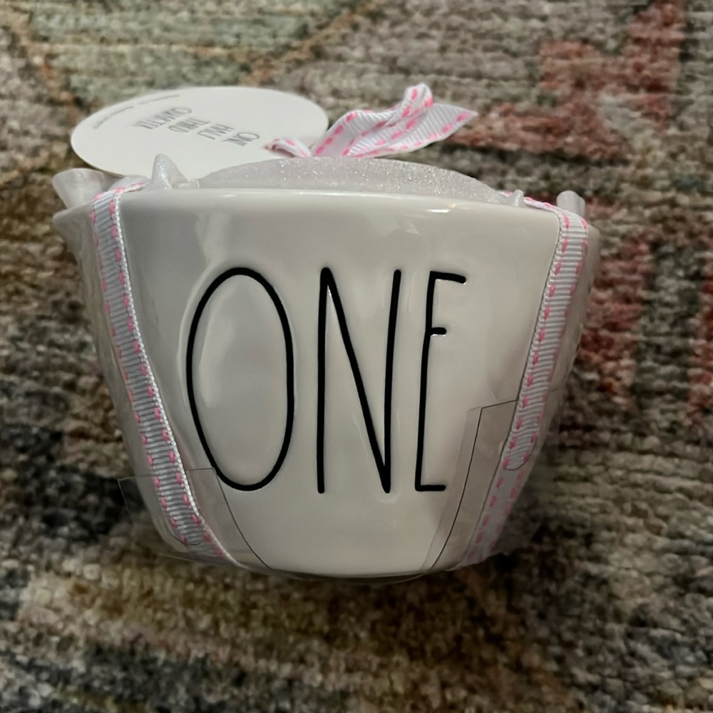 New Rae Dunn Measuring Cups